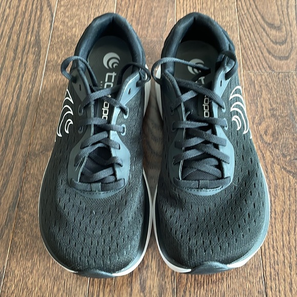 Practically new Topos Atmos size 7.5 - Picture 4 of 8